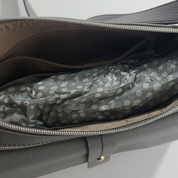 Relic Crossbody Bag - Picture 8 of 11